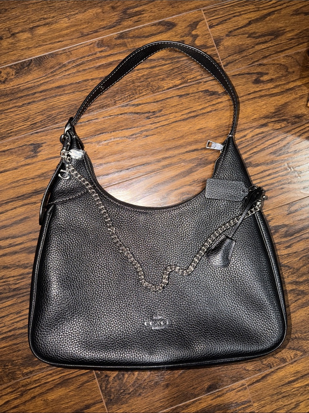 COACH Luxe Ella Black Pebbled Leather Shoulder Bag with Chain Accent